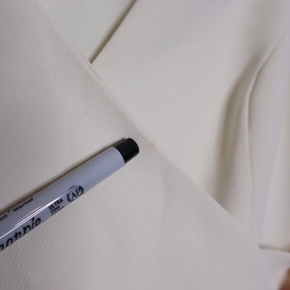 TOPSHOP Belted V-Neck Wrap Jumpsuit Ivory Tapered Leg Casual Women's 6P - Picture 8 of 11